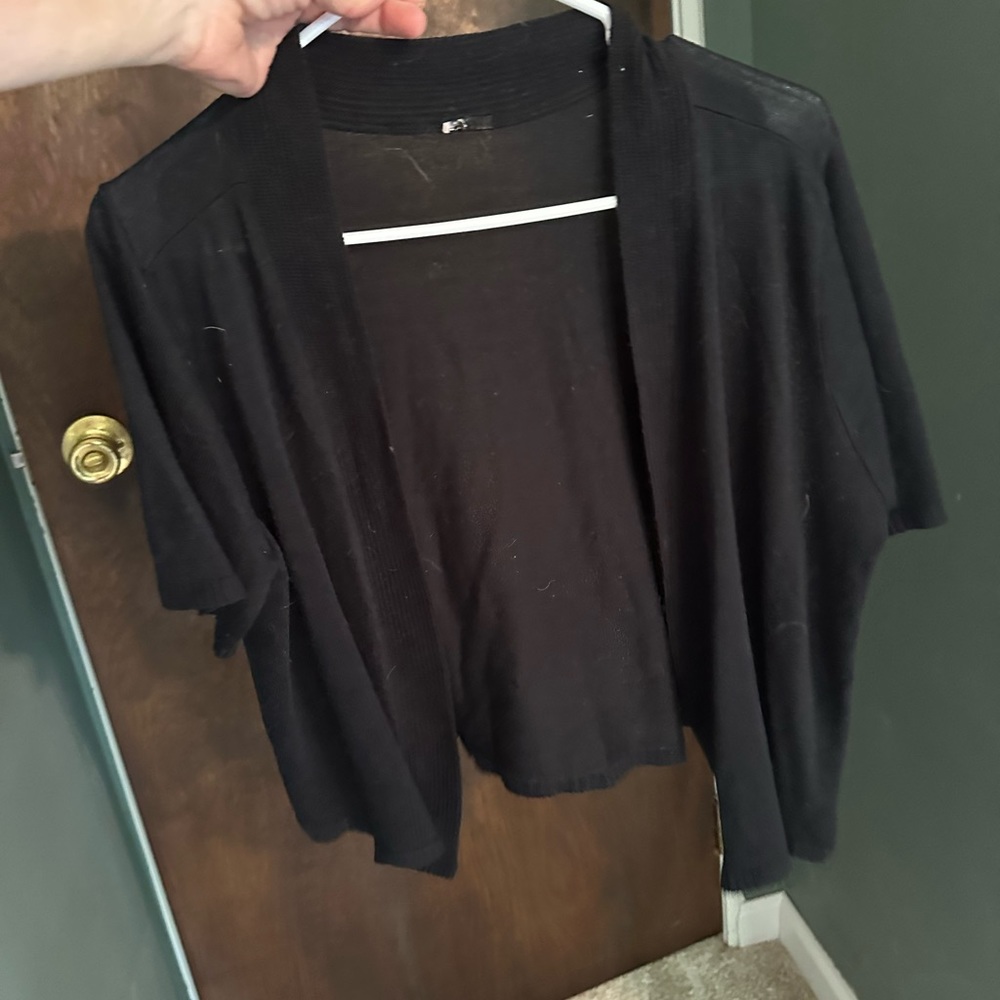 Size 1X Black Open-Front Short Sleeve Cardigan - Women Tops - Picture 6 of 6